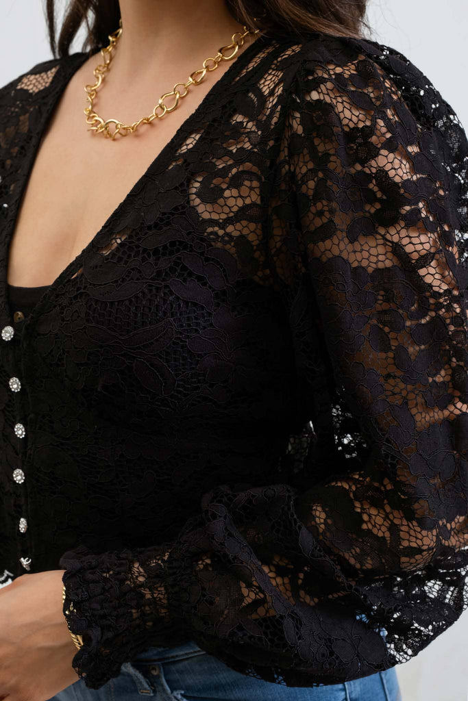 LACE BUTTON DOWN LONG SLEEVE CROP TOP: BLACK
