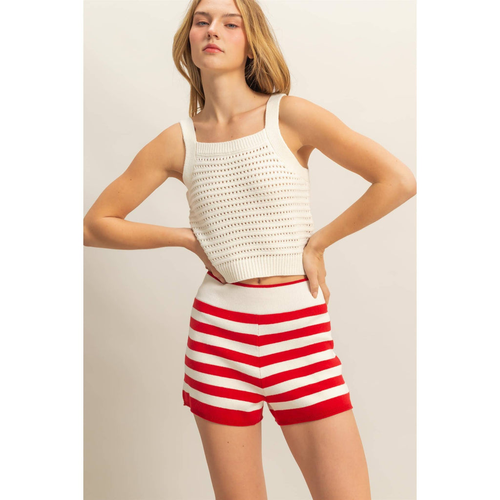 Fitted Striped Knit Shorts: RED/CREAM