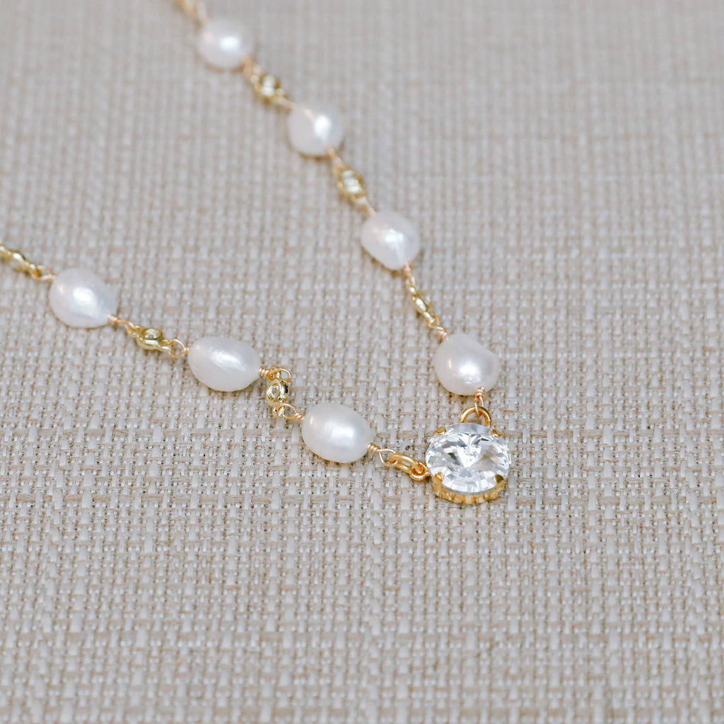 Sejong Freshwater Pearl CZ Crystal Pendant Necklace: White Pearl