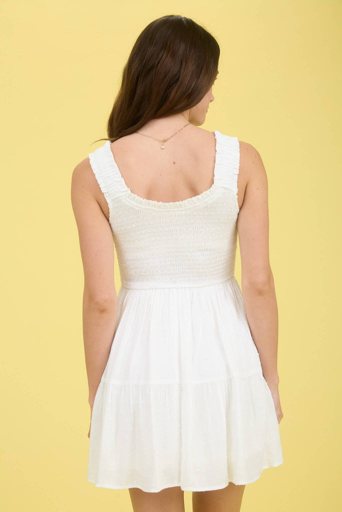 CLIPDOT BOW DETAIL SMOCKED SLEEVELESS MINI DRESS: WHITE