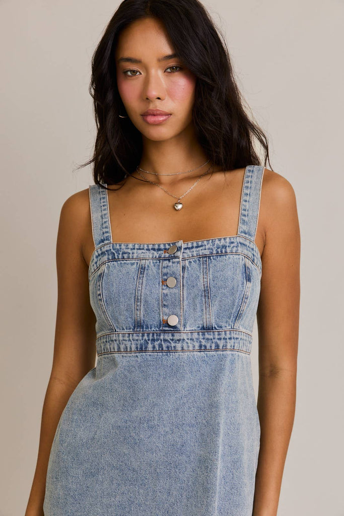 EMPIRE WAIST DENIM DRESS: DENIM / M