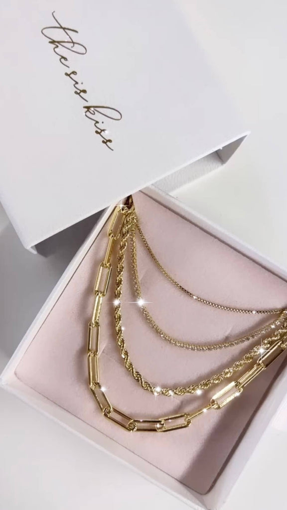 The Leo Chain (Essentials Collection): Gold