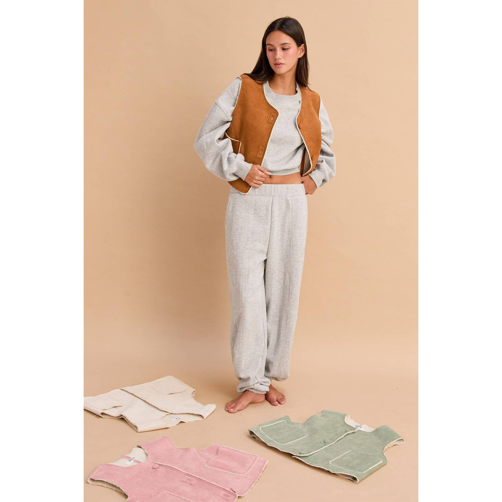 Suede Cropped Vest With Pockets: CARAMEL
