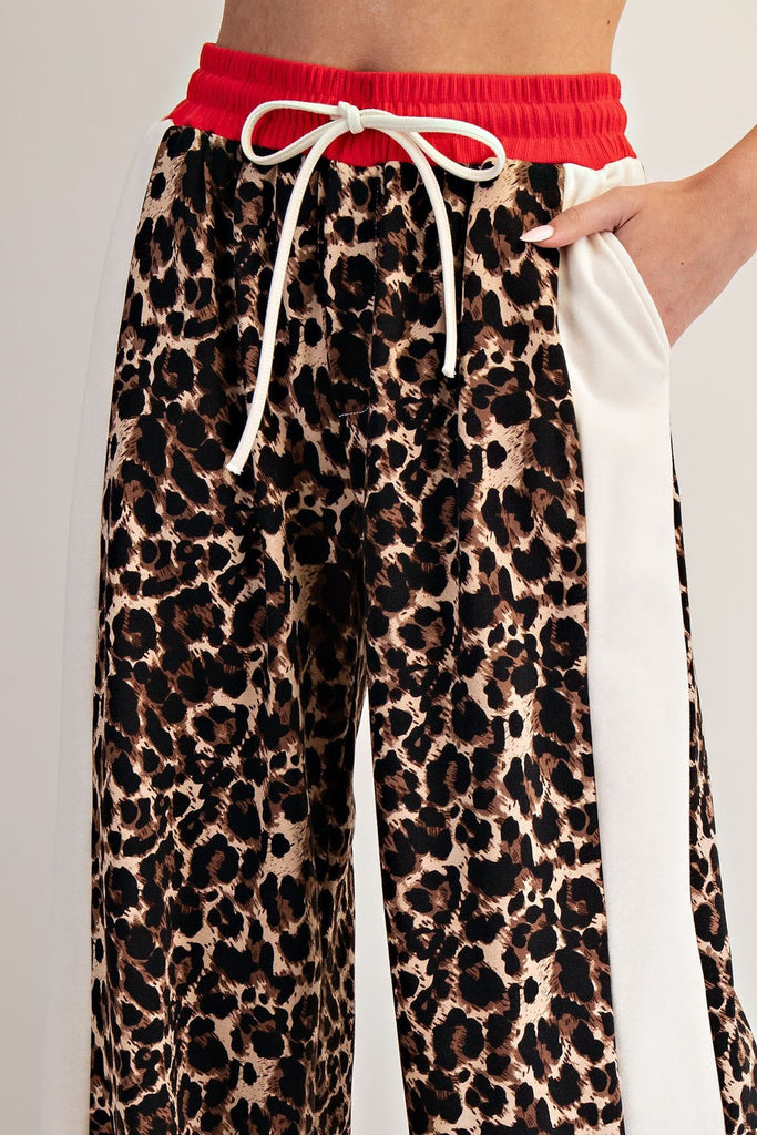 Contrasting Side Panel Leopard Pant