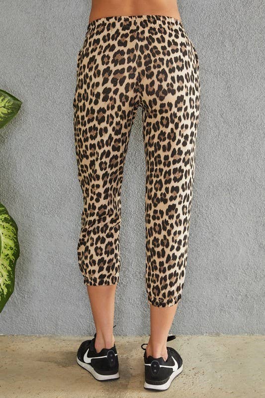 LEOPARD PRINT JOGGERS: Beige Leopard / M